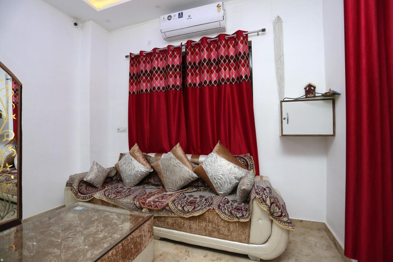 אגרה Hotel Rest Palace מראה חיצוני תמונה
